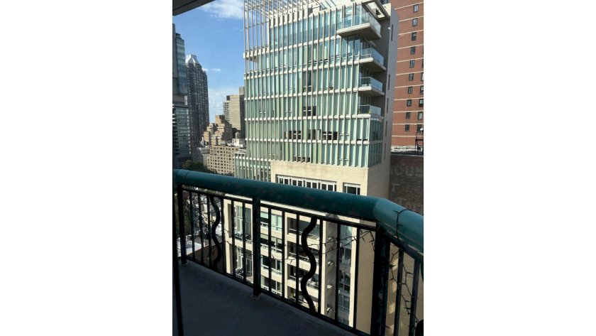 wide photo