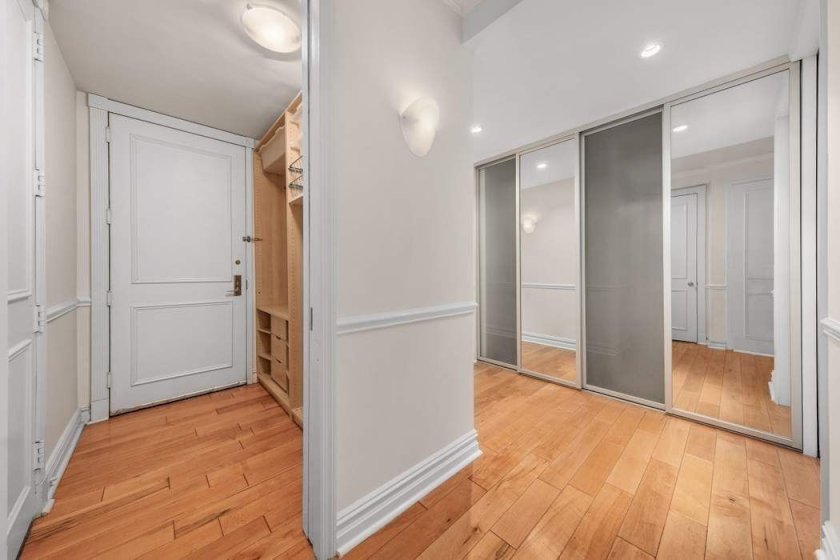 wide photo
