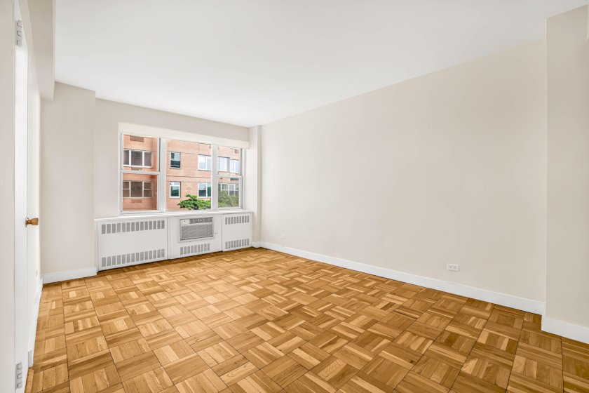 wide photo