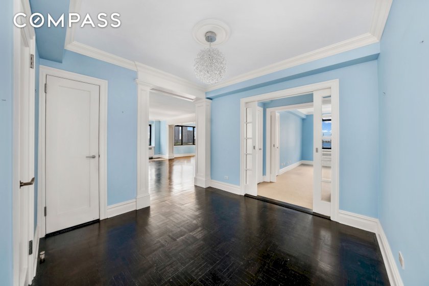 wide photo