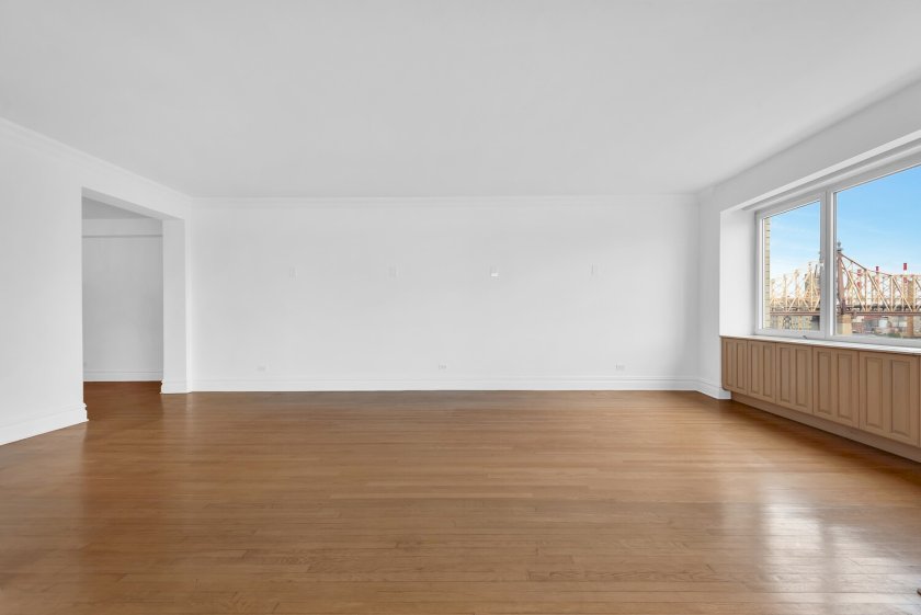 wide photo