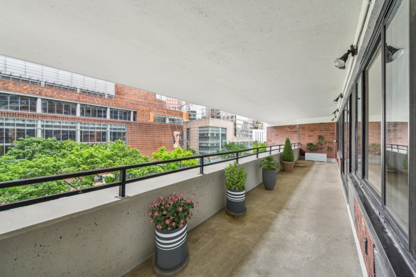 wide photo