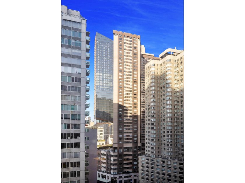 wide photo