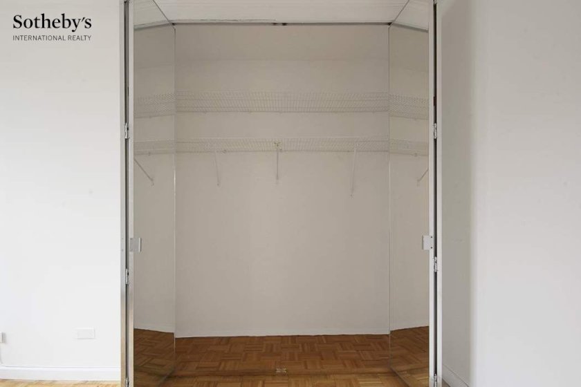 wide photo