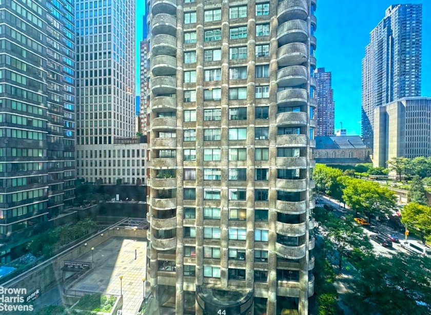 wide photo