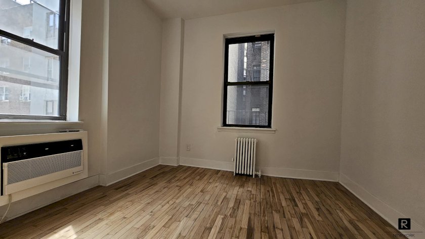 wide photo