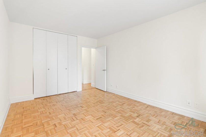 wide photo