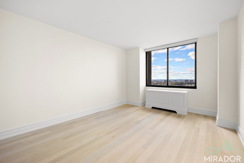 wide photo
