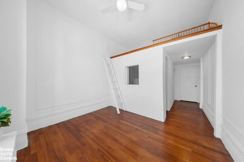 wide photo