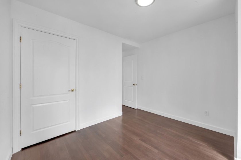 wide photo