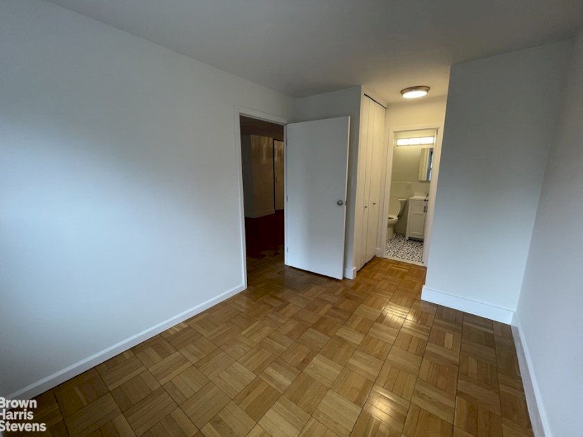 wide photo