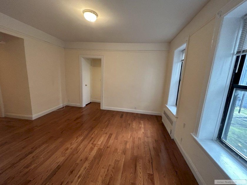 wide photo