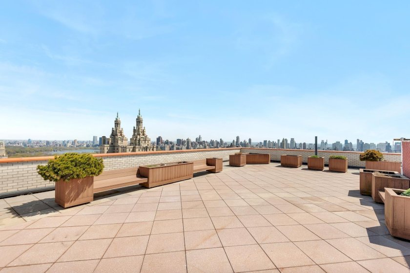 wide photo