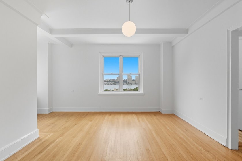 wide photo