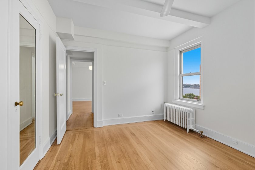 wide photo
