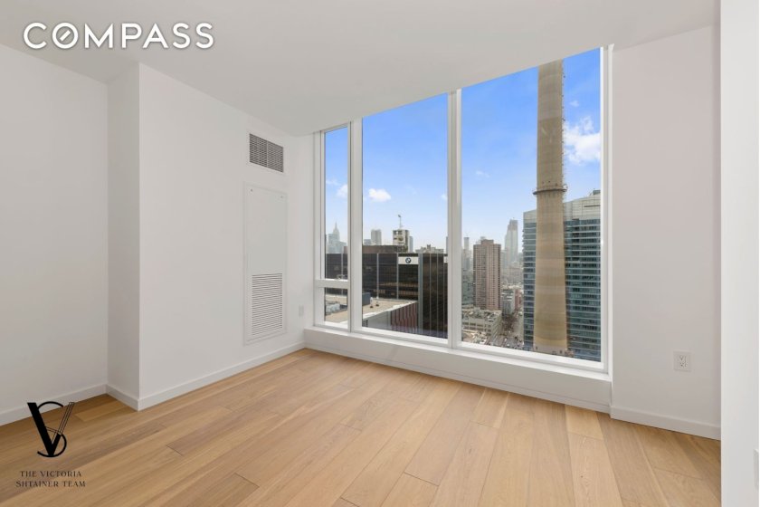 wide photo