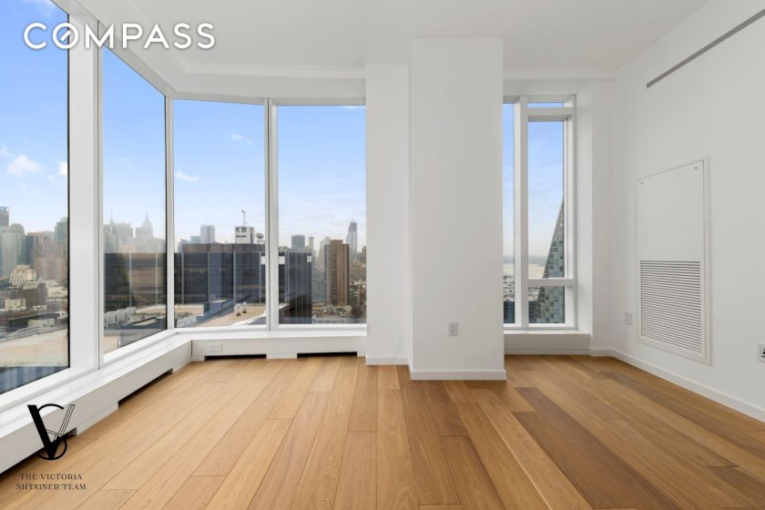wide photo