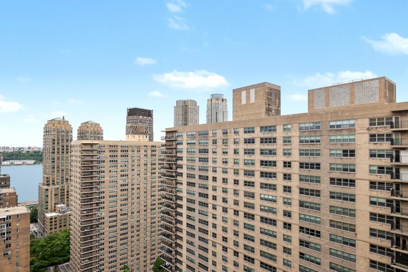 wide photo