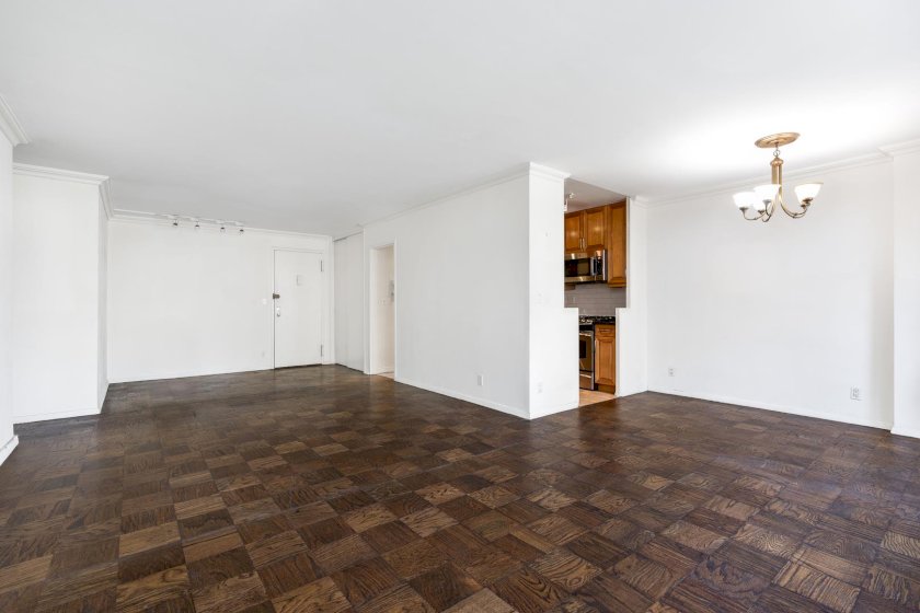 wide photo