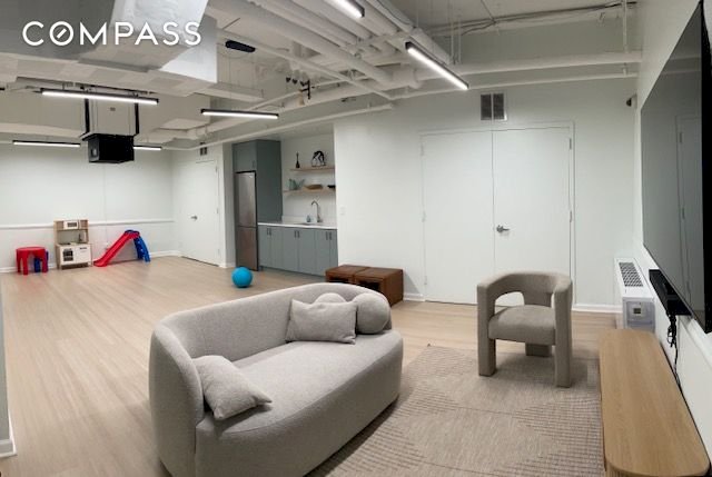 wide photo