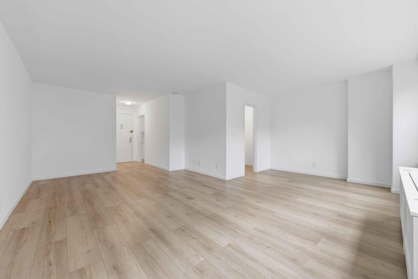 wide photo