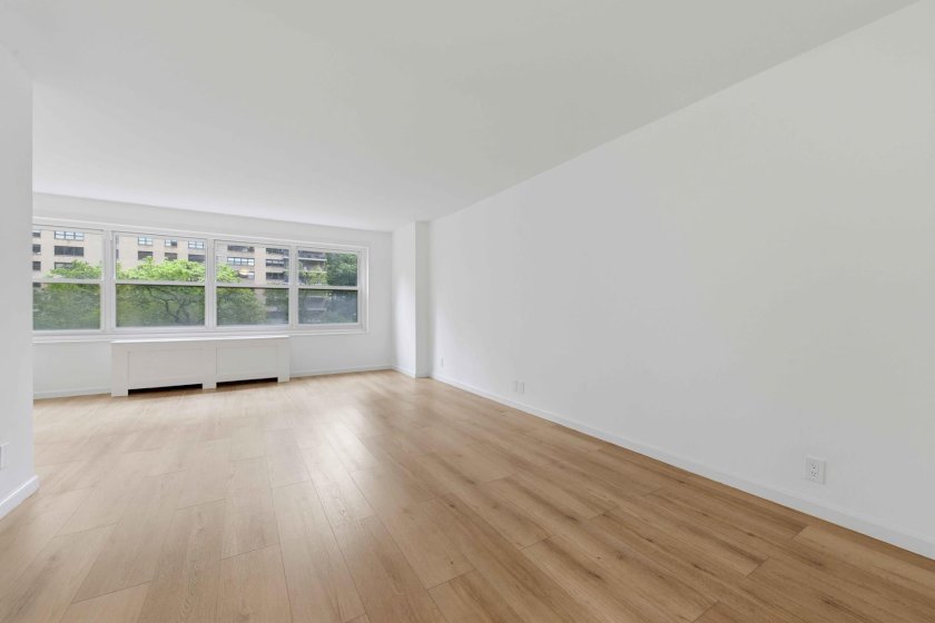 wide photo