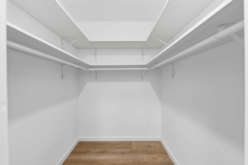 wide photo