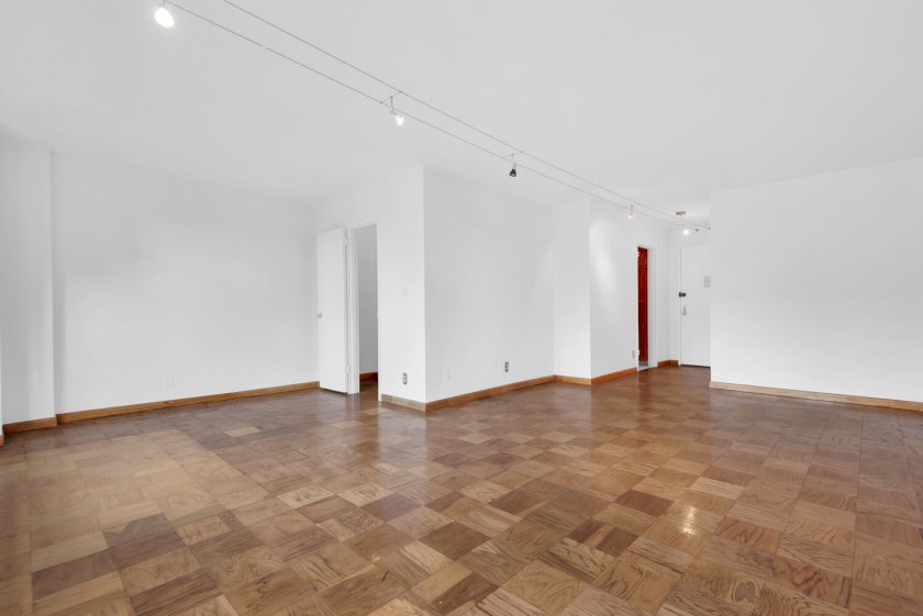 wide photo