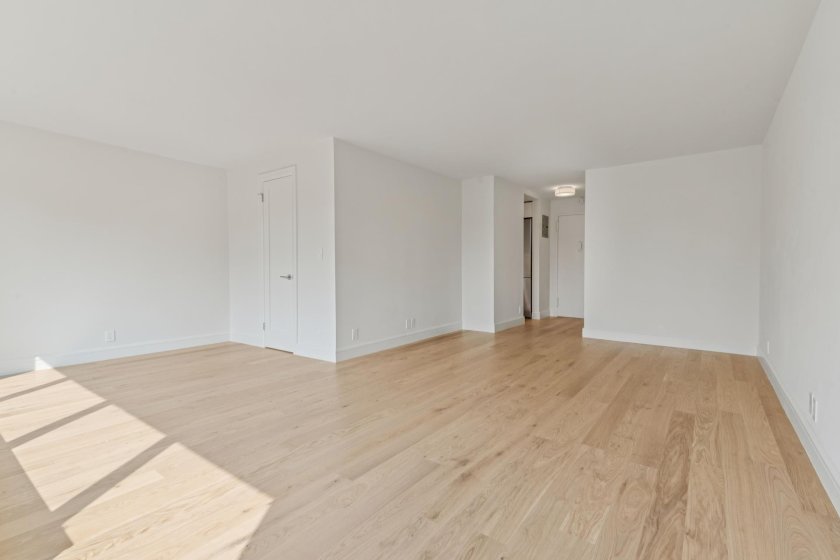 wide photo