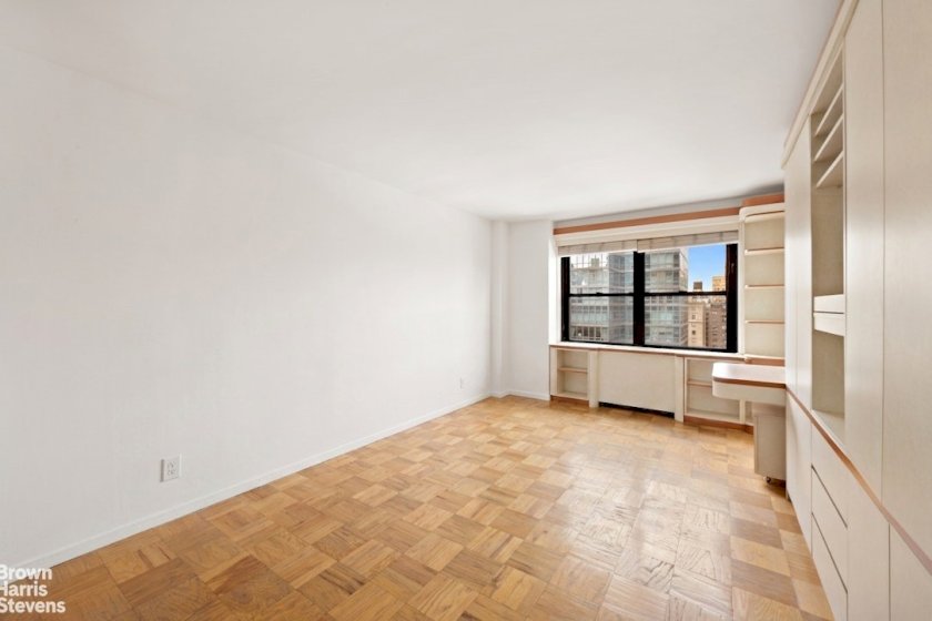 wide photo
