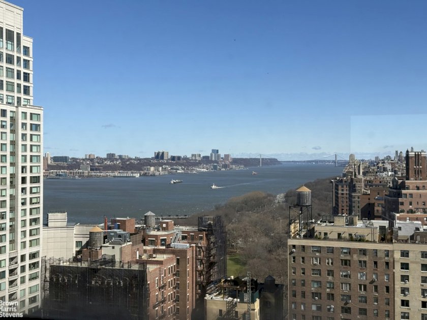 wide photo