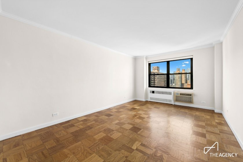 wide photo