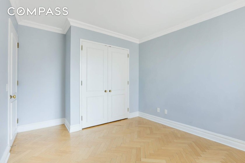 wide photo