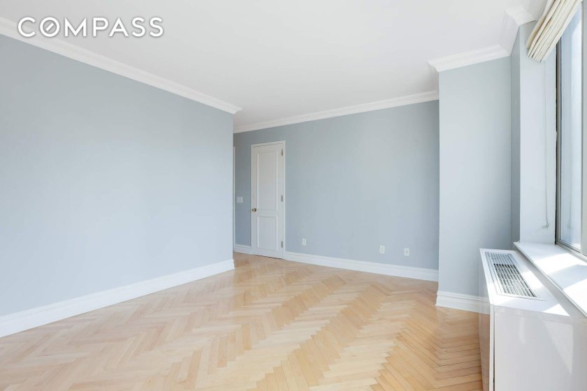 wide photo