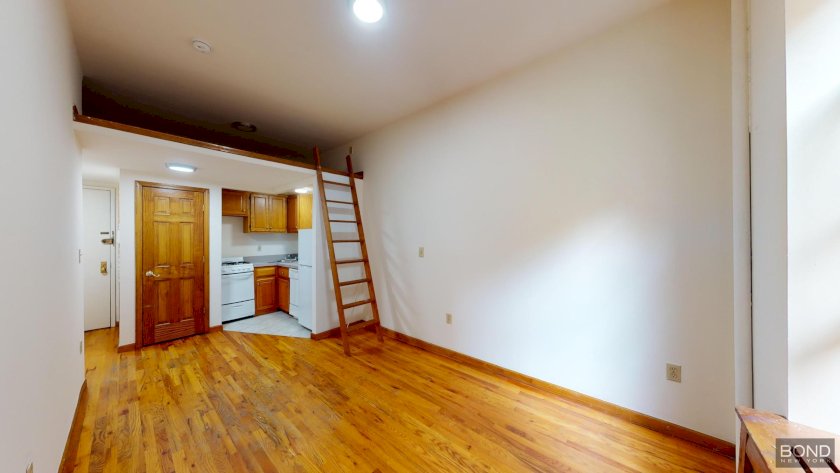 wide photo