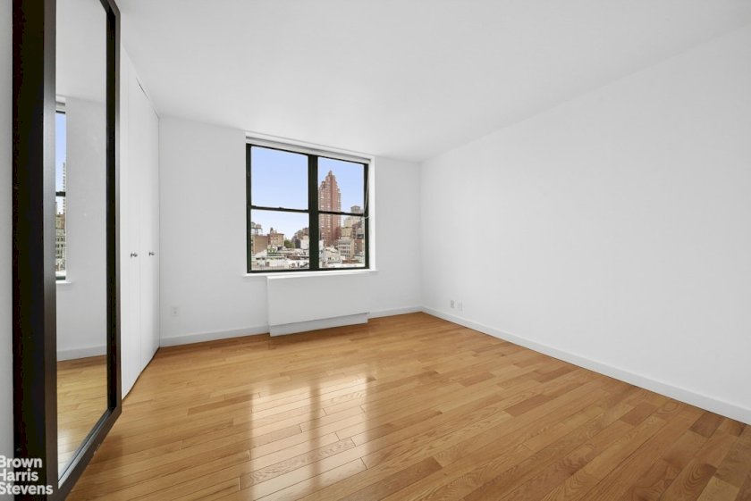 wide photo