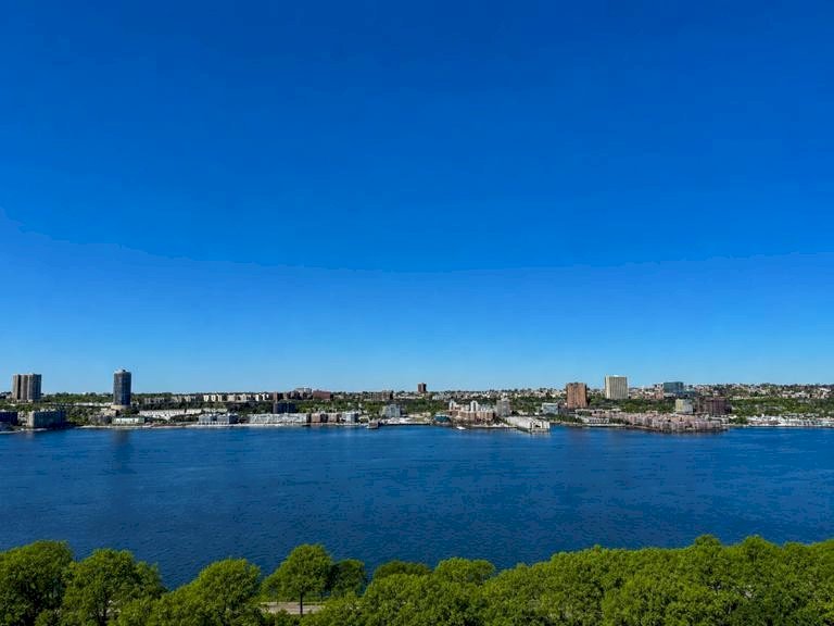 wide photo