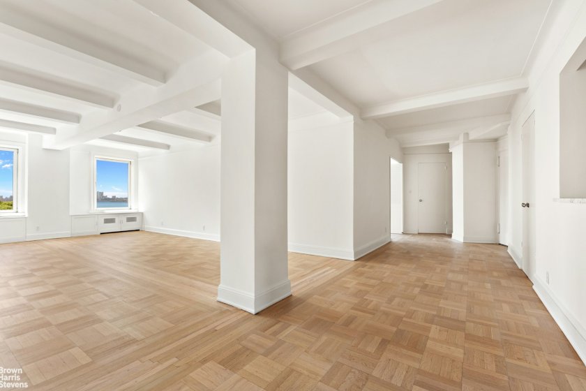 wide photo