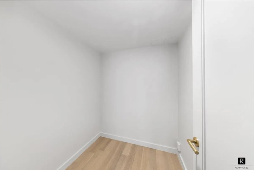 wide photo