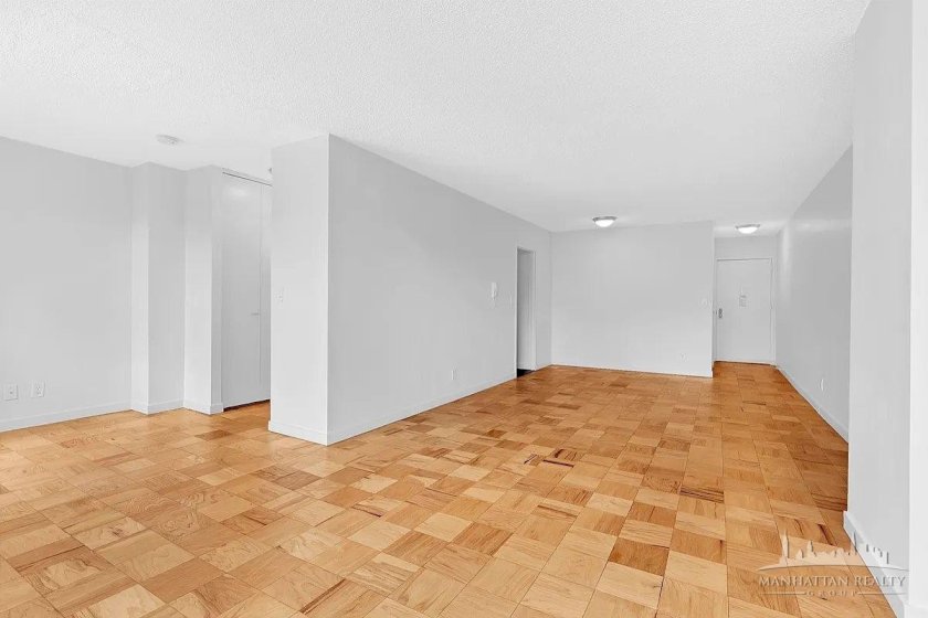 wide photo