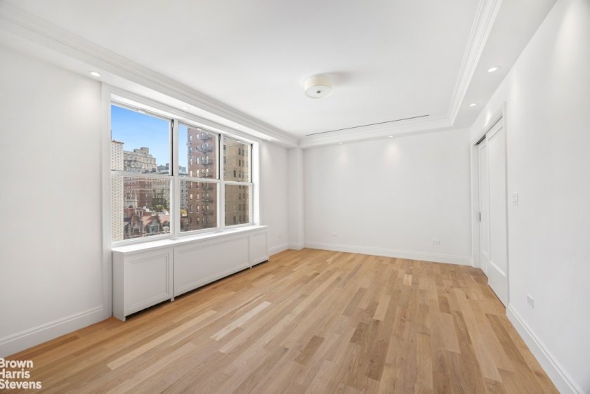 wide photo
