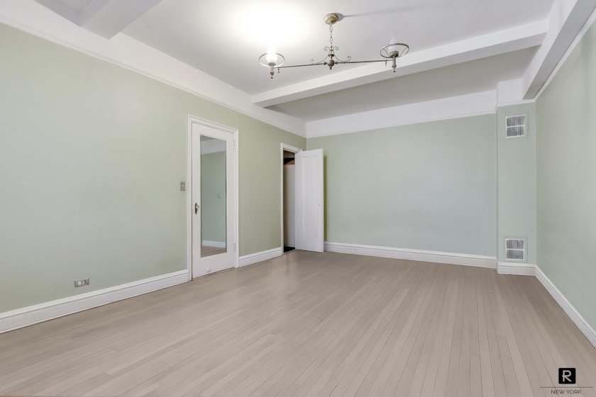 wide photo