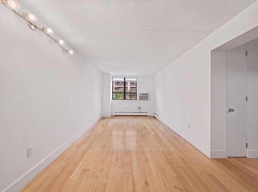 wide photo