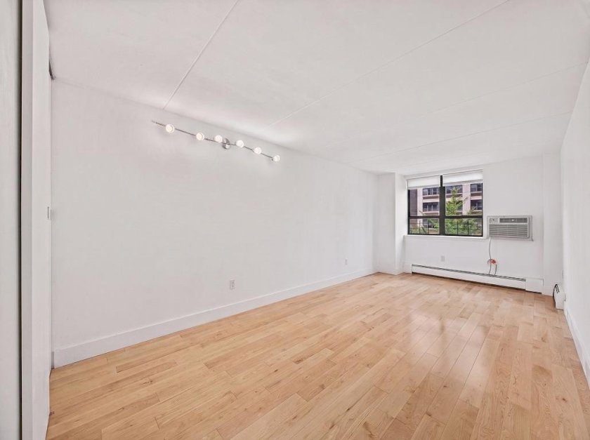 wide photo