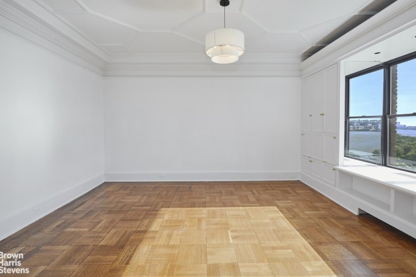 wide photo