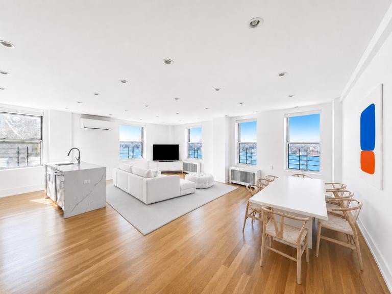 wide photo