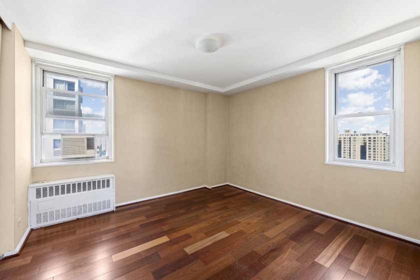 wide photo