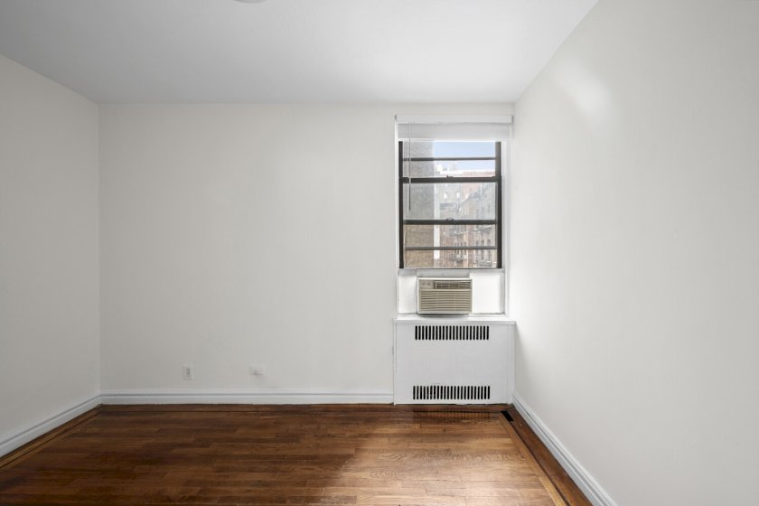 wide photo