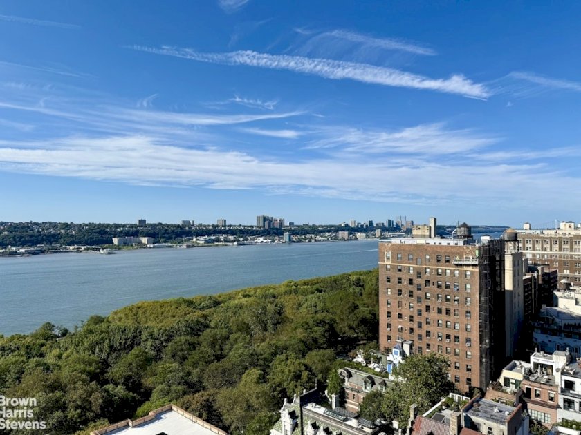 wide photo