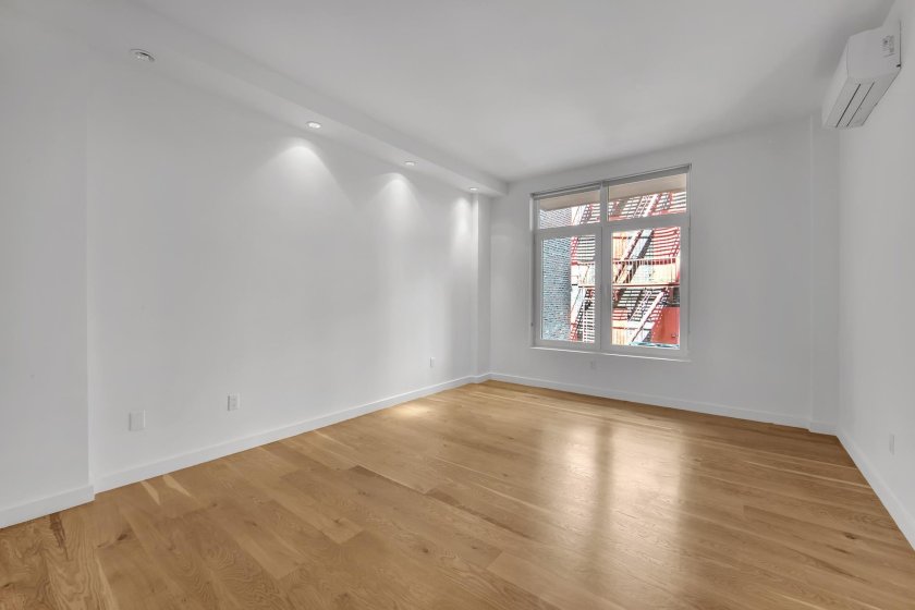 wide photo